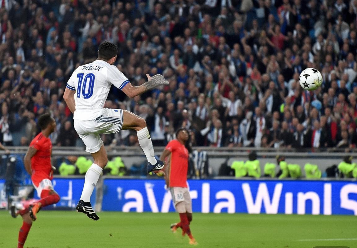 2018欧冠皇马尤文巅峰对决：罗纳尔多绝杀经典回顾(图4)